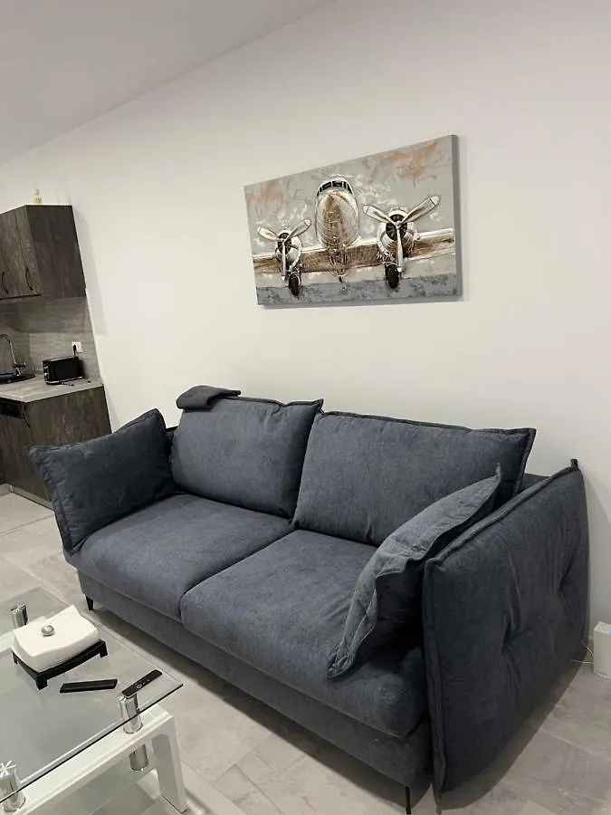 Stunning 3-Room Penthouse Lakeview With Terrace Bucharest Apartment