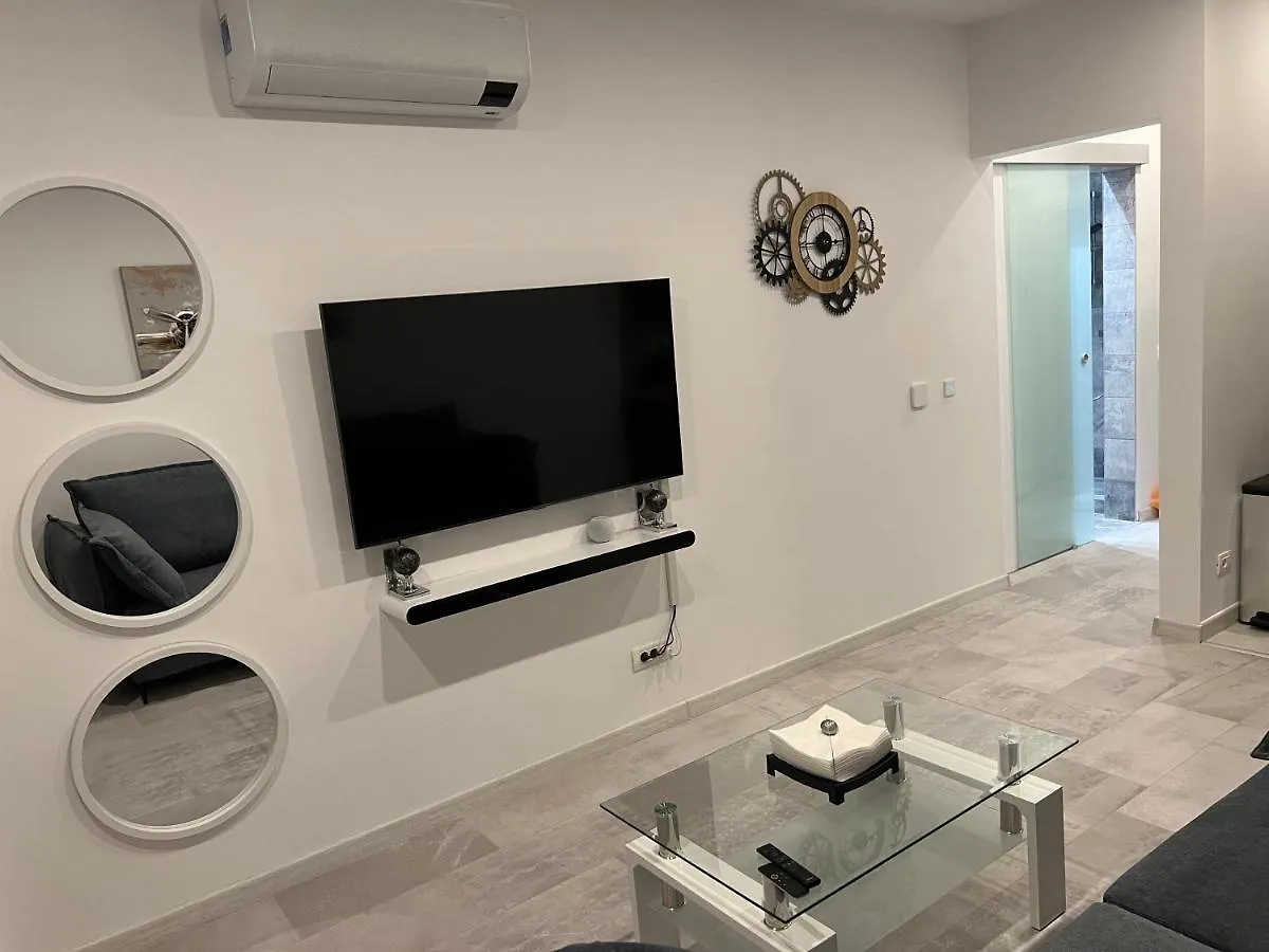 Apartment Stunning 3-Room Penthouse Lakeview With Terrace Bucharest